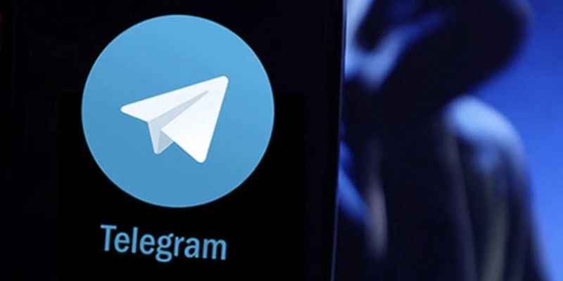 Qua app Telegram